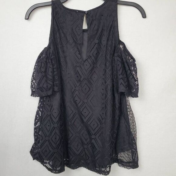 Lily White Large Black Lace Cold Shoulder Blouse - Picture 4 of 7